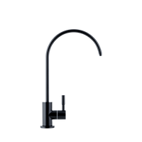 Czarna wylewka do czystej wody F0124